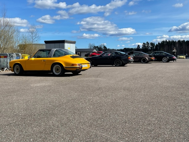 I bakgrunden SimonS 944 Turbo var snabbast under dagen med en sekunds marginal per åk till näst snabbaste. <br />PontusÖ var snabbast i Classic med sin fina utsorterade 3.2a. <br />Om jag kört i Classic så hade jag kommit två med Targan.